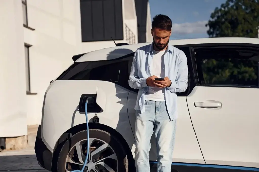 Controlar el cargador de coche eléctrico desde el móvil