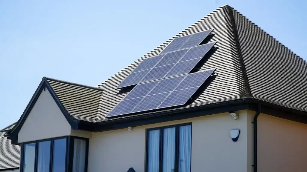 Integrar el cargador con tus placas solares