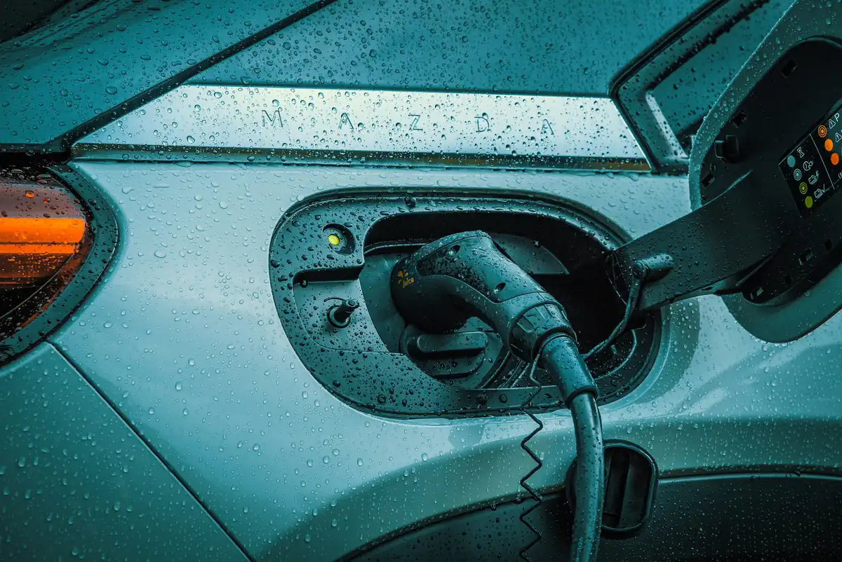 Mitos sobre el coche eléctrico, revisados uno a uno