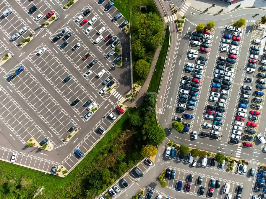 Puntos de recarga para coche eléctrico en centros comerciales